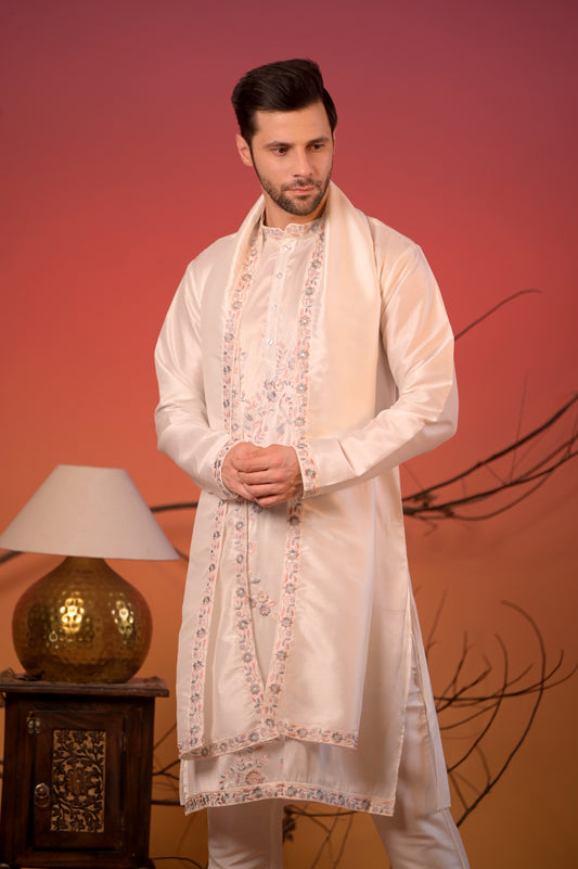 Off-white silk kurta with  embroidery